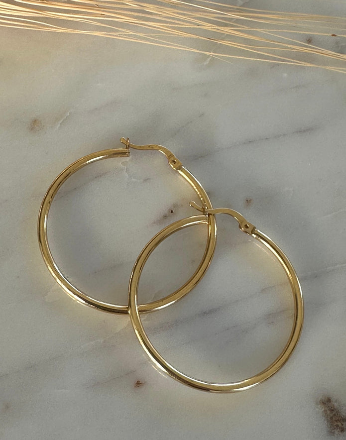 18K Gold 2MM Hoop Earrings | Bellamare Jewelry
