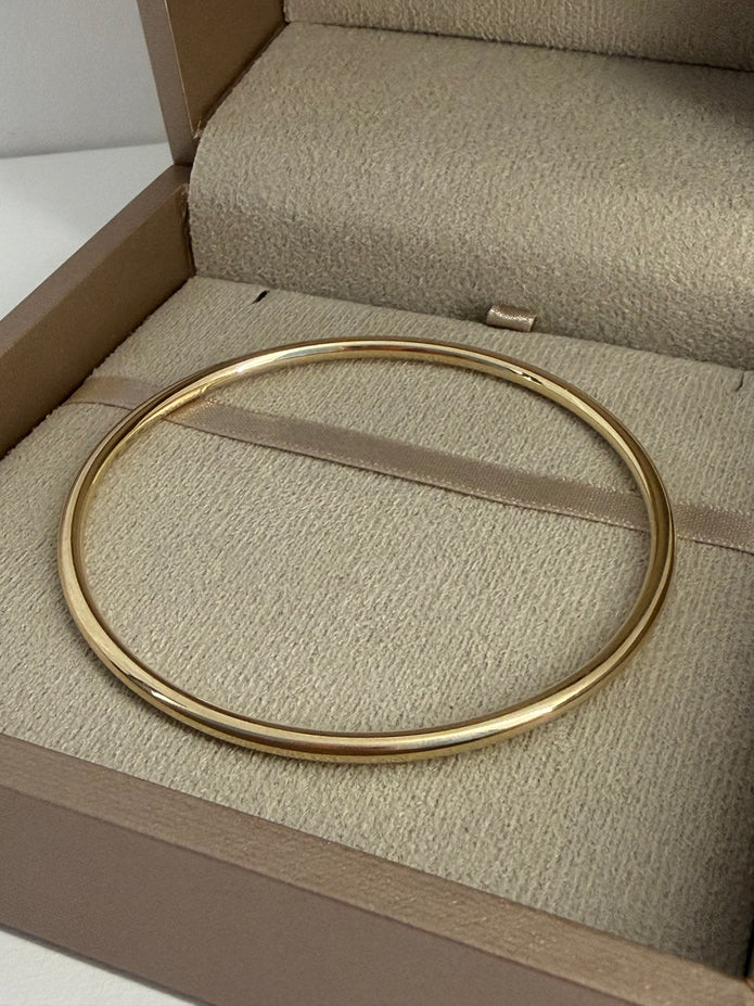 18K Gold Bella Bangle 2.9mm