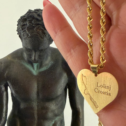 18K Gold Lošinj Matte Heart Pendant