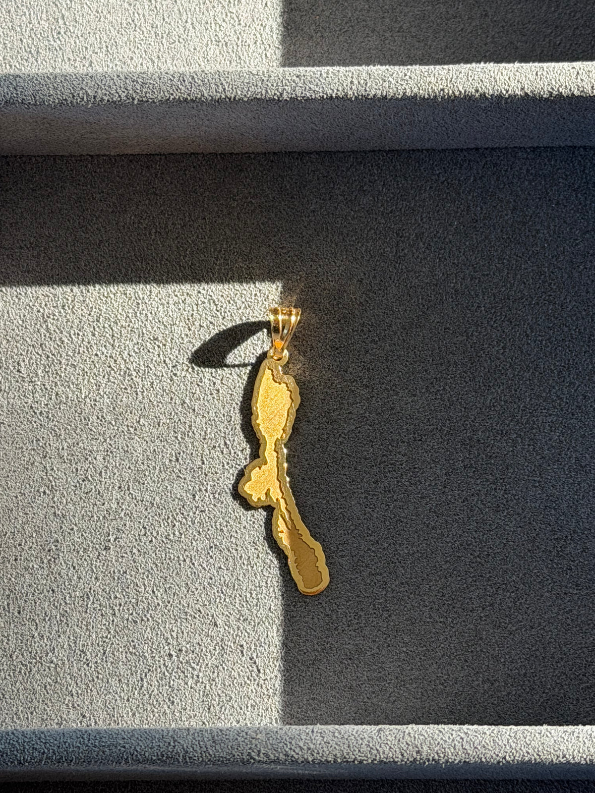 18K Gold Lošinj Island Pendant