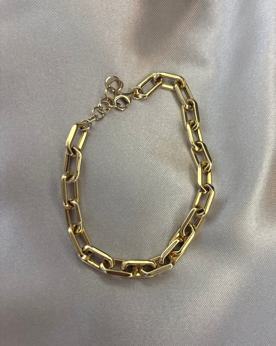 18K Gold Paperclip Chain Bracelet | Bellamare Jewelry