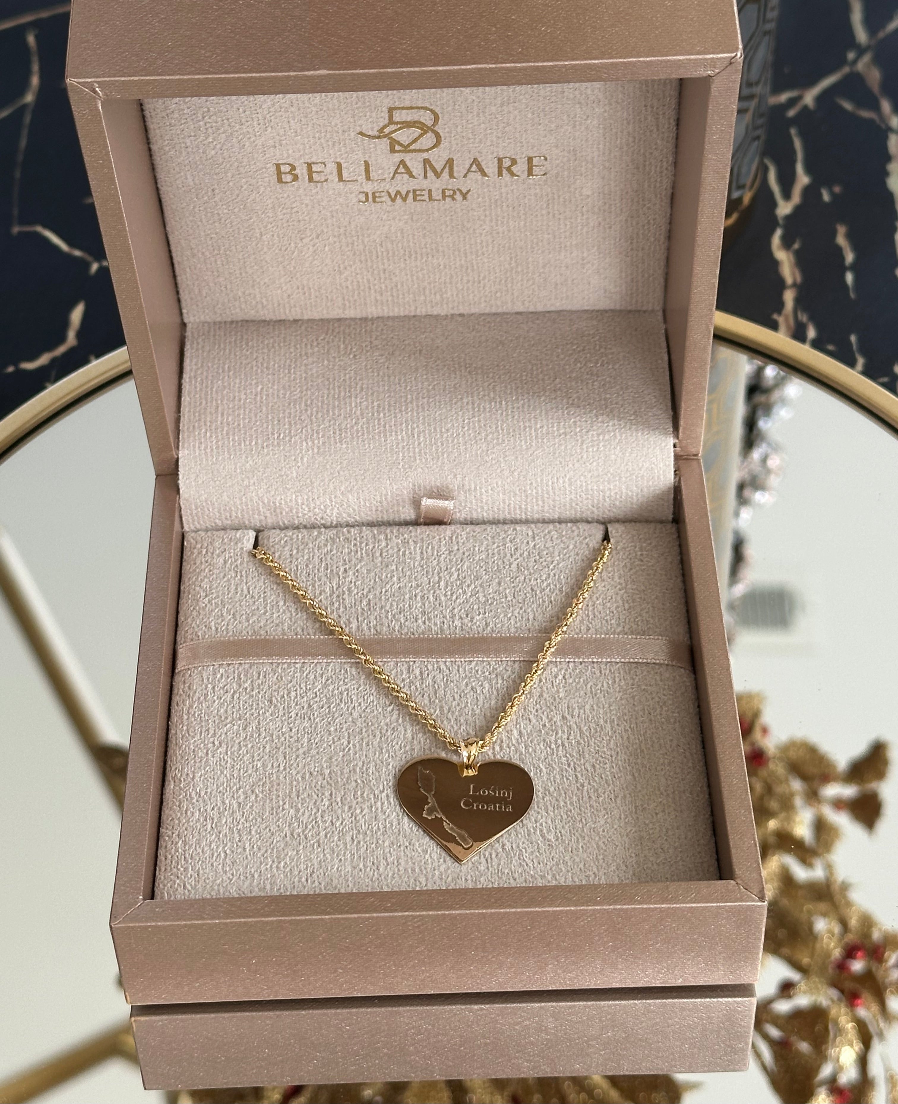 18K Gold Lošinj Heart Pendant & Necklace Set | Bellamare Jewelry