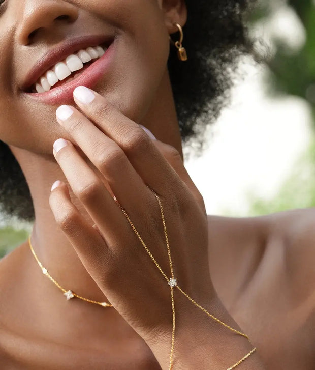 18K Gold Rock Rose Diamond Hand Chain | Bellamare Jewelry